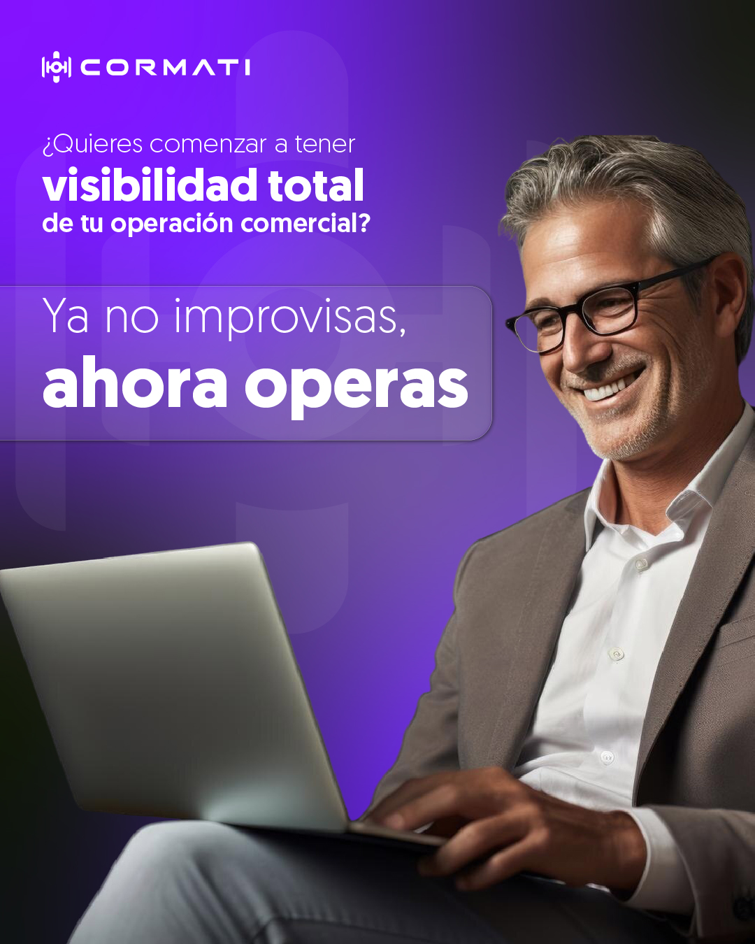 Profesional consultando su operación comercial